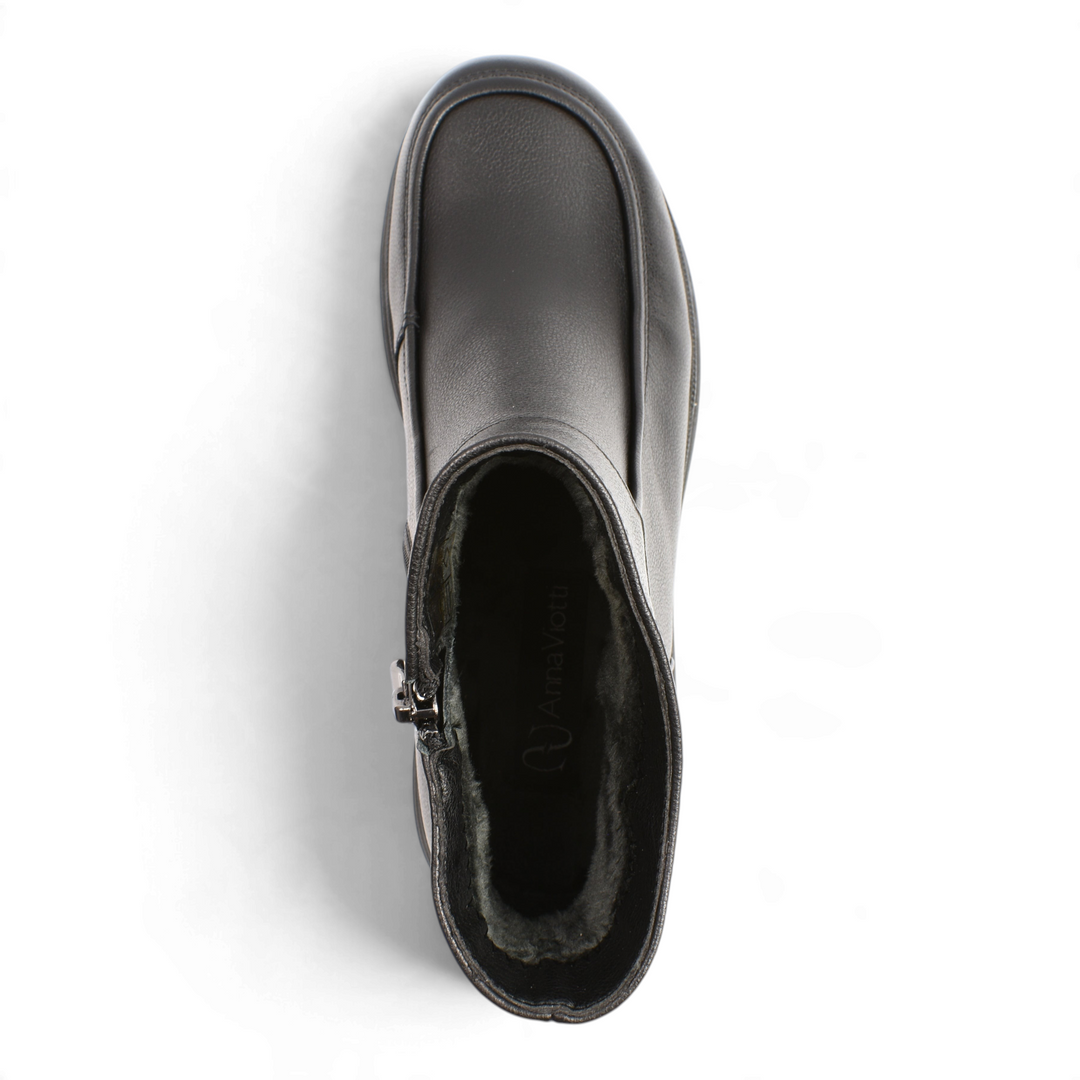 Top view of black leather Anna Viotti women&