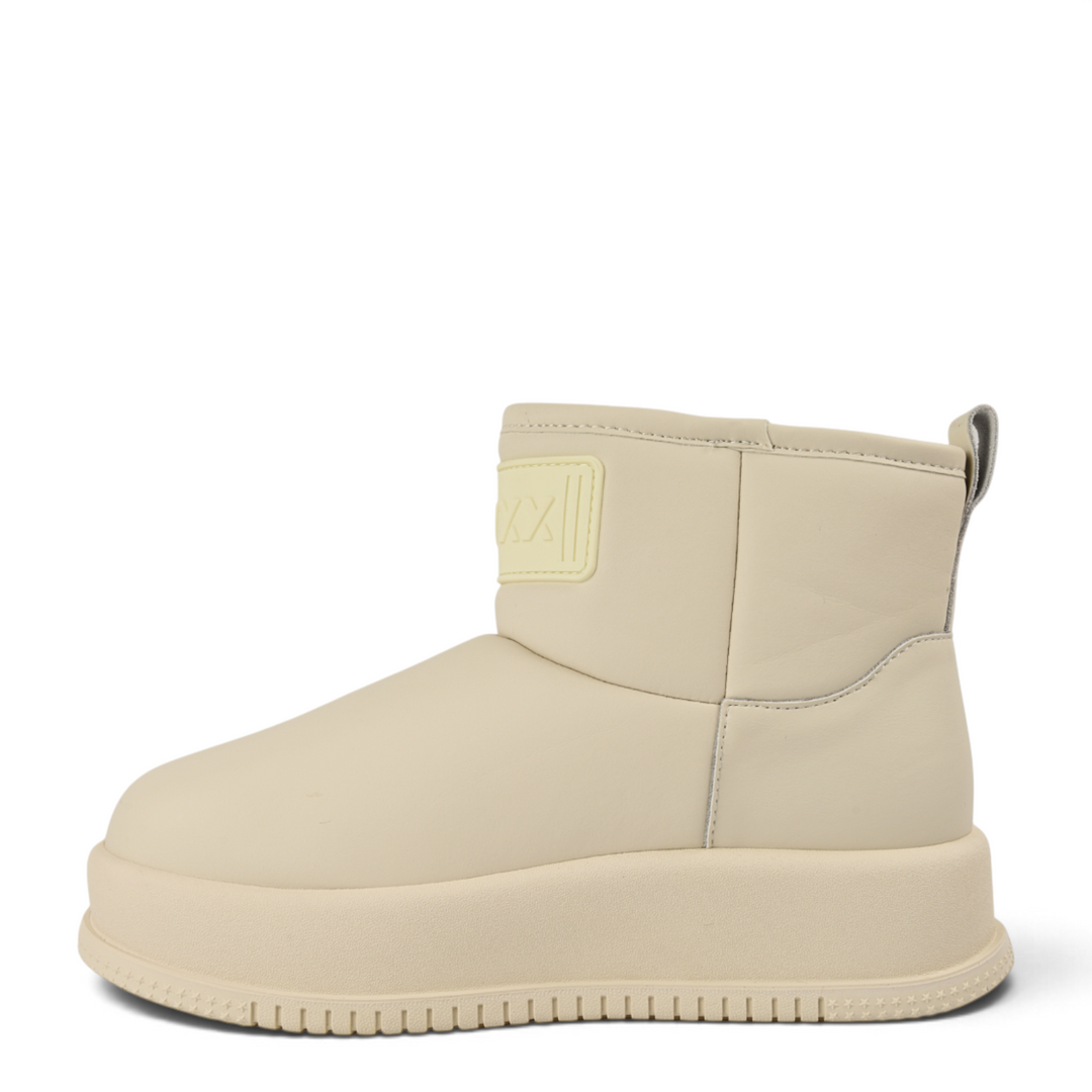 ada-shoes.ro Gryxx ivory puffer boots with a thick platform sole and slip-on design for women