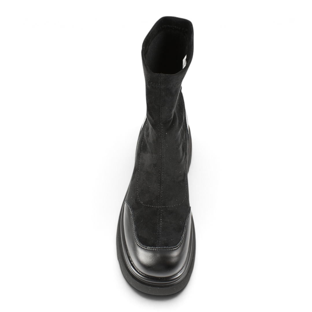 ada-shoes.ro Formazione black suede stretch fit casual ankle boots with a 3cm heel and elasticated pull-on design.