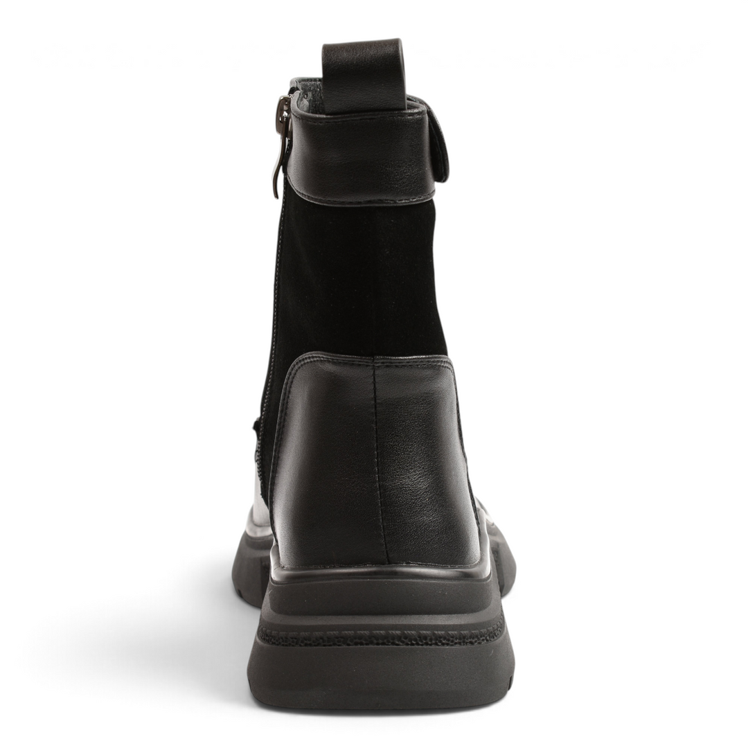 ada-shoes.ro black leather ankle boots with a thick track sole and back pull tab, rear view