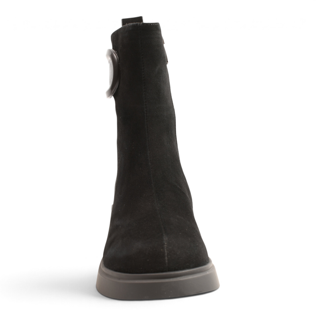 ada-shoes.ro Epica black suede ankle boots with oval side detail and thick sole
