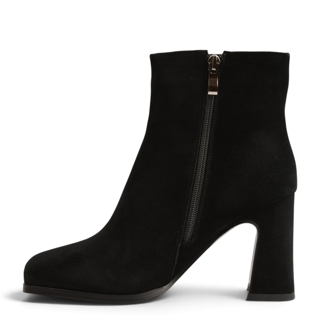 ada-shoes.ro Anna Viotti black suede ankle boots with a side zipper and a chunky block heel
