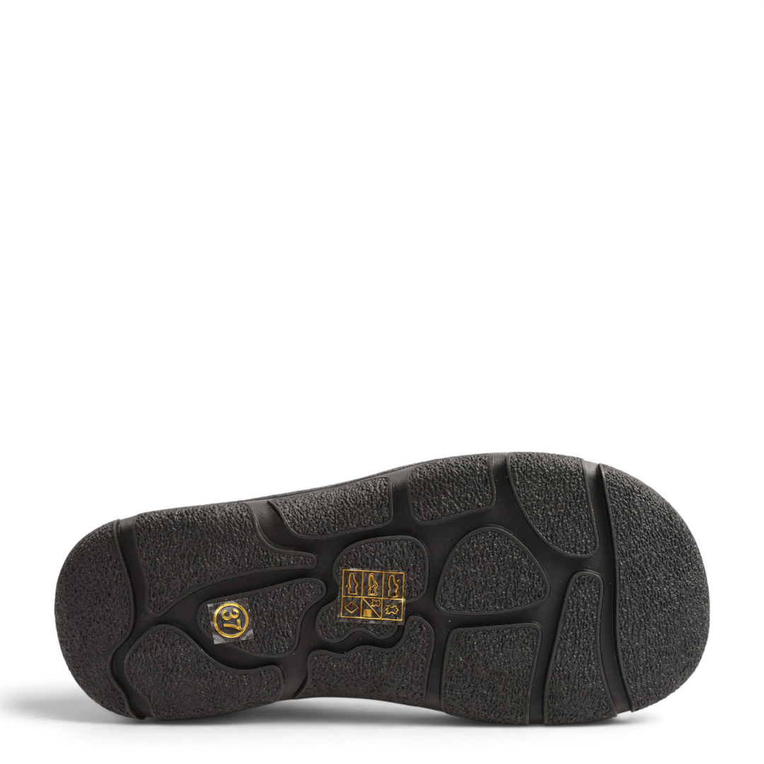 Black rubber sole of Ada Shoes 9517-N boots with textured grip pattern and size 37 label