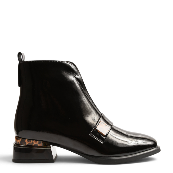 ada-shoes.ro Epica black patent leather ankle boots with leopard print heel detail and decorative strap