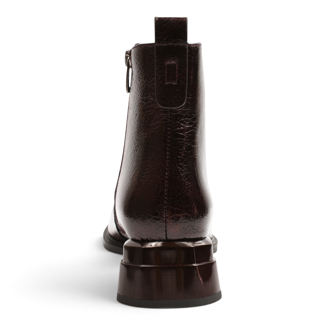 ada-shoes.ro Epica burgundy patent leather ankle boots with a geometric block heel, rear view showing pull-tab.
