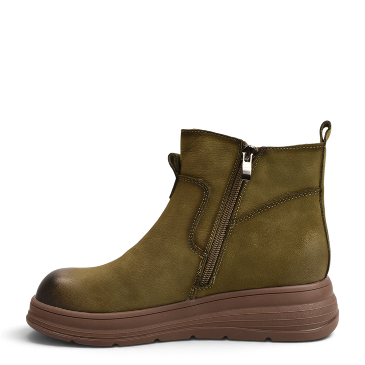 ada-shoes.ro casual ankle boots in khaki nubuck leather with side zipper and brown flexible sole