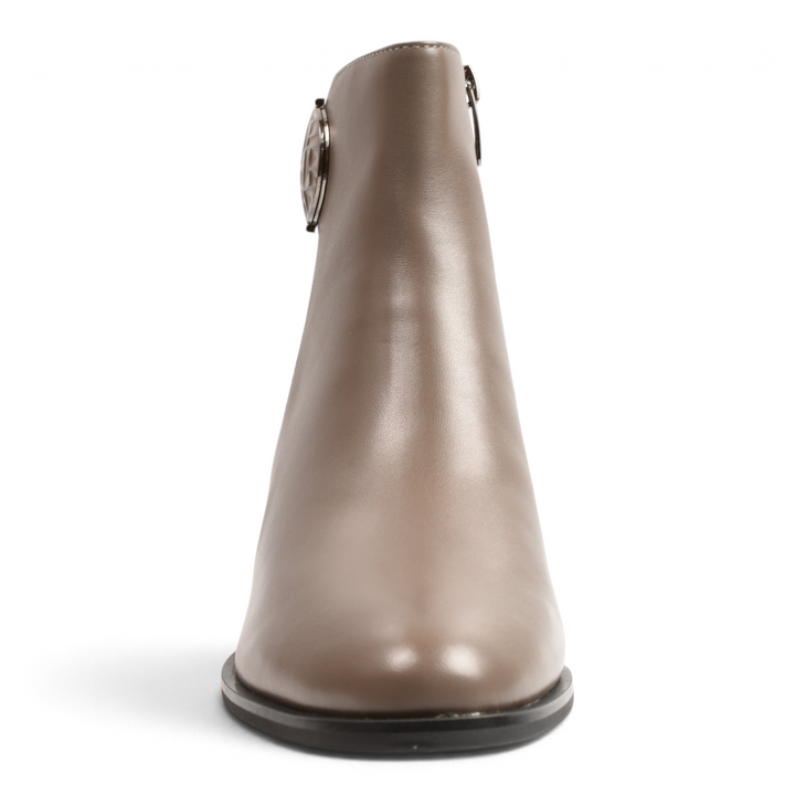 ada-shoes.ro Epica taupe leather ankle boots with a round metallic side detail and rounded toe, front view.