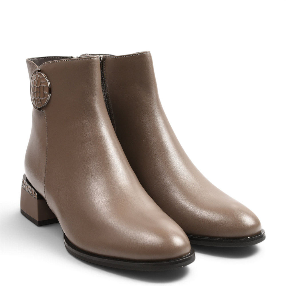 ada-shoes.ro Epica taupe leather ankle boots with a round metallic side detail and a stable block heel