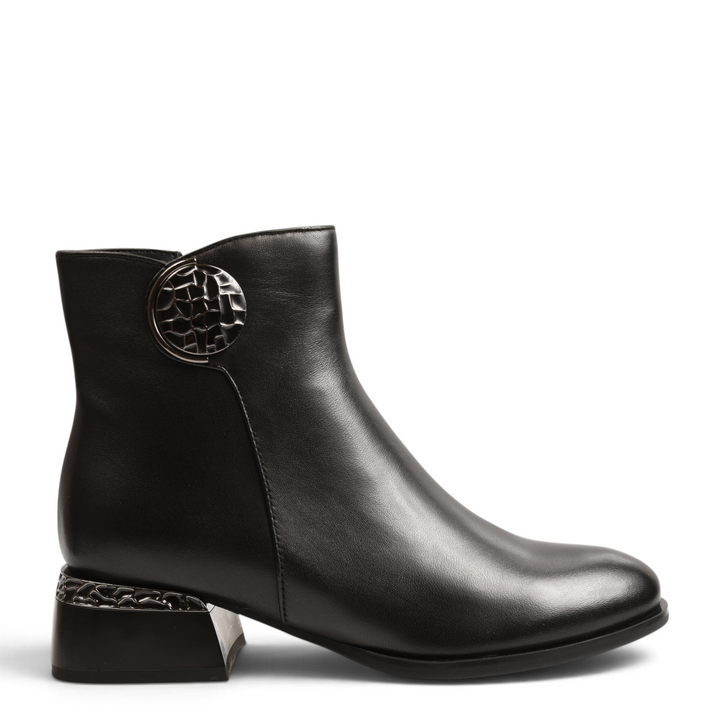 ada-shoes.ro Epica black leather ankle boots with a decorative metallic button and engraved block heel