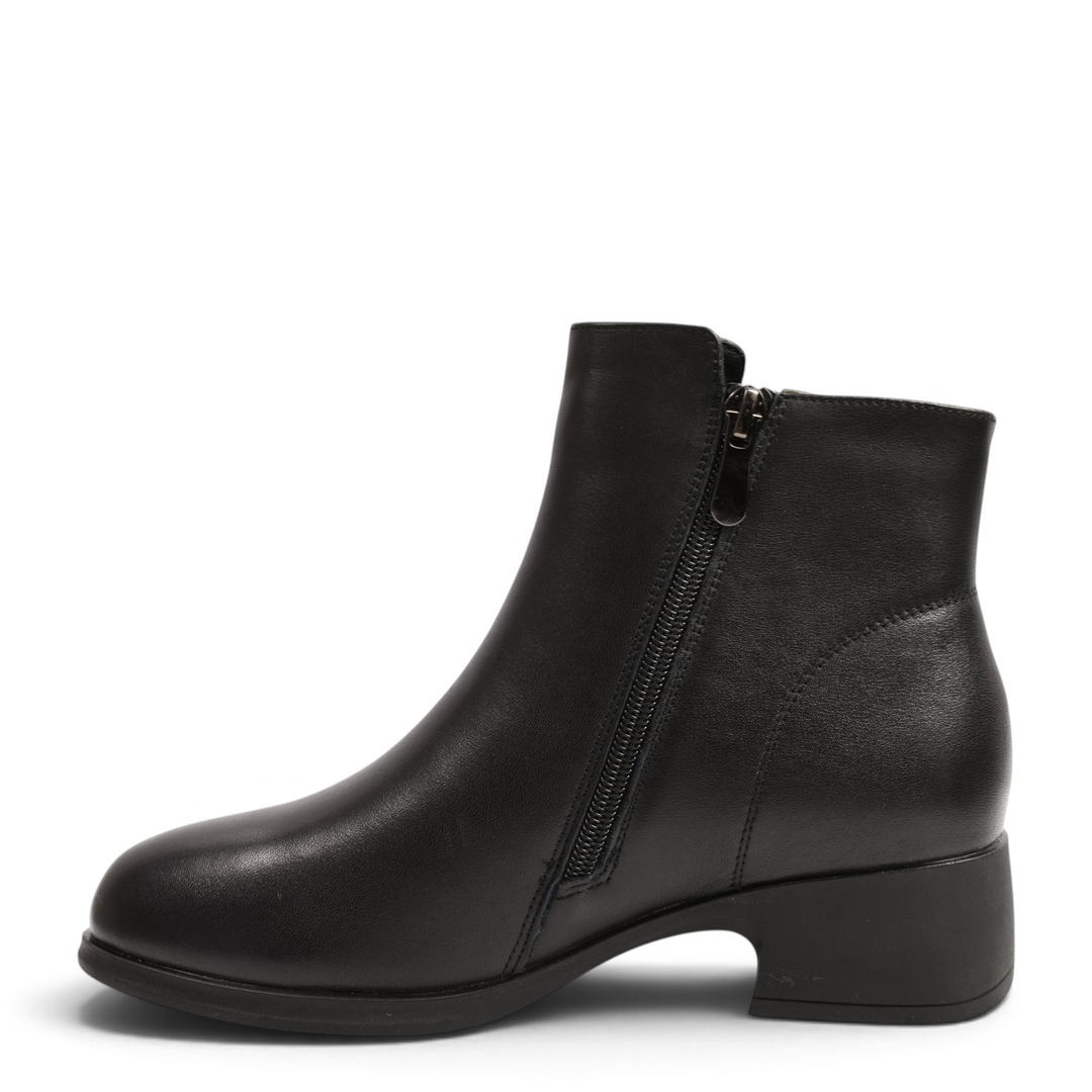 ada-shoes.ro black leather ankle boots with a side zipper and comfortable block heel for women
