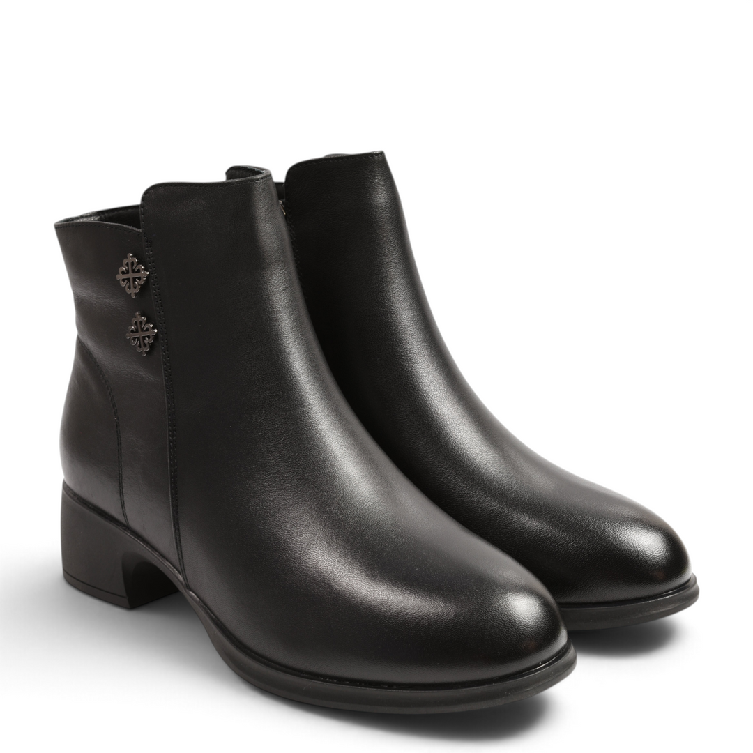 ada-shoes.ro black leather ankle boots with a medium block heel and decorative metal side accents