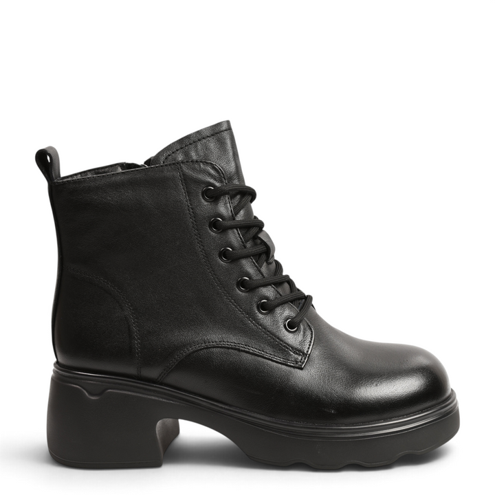 ada-shoes.ro black leather combat boots with lace-up front, side zipper, and chunky platform heel.