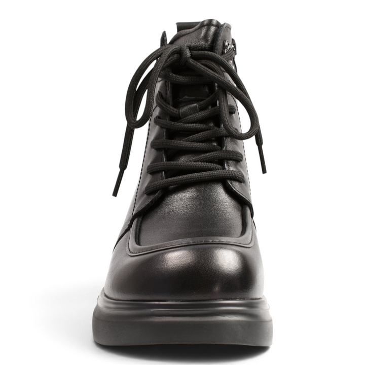 ada-shoes.ro black leather moccasin-style ankle boots with front laces and a chunky block heel