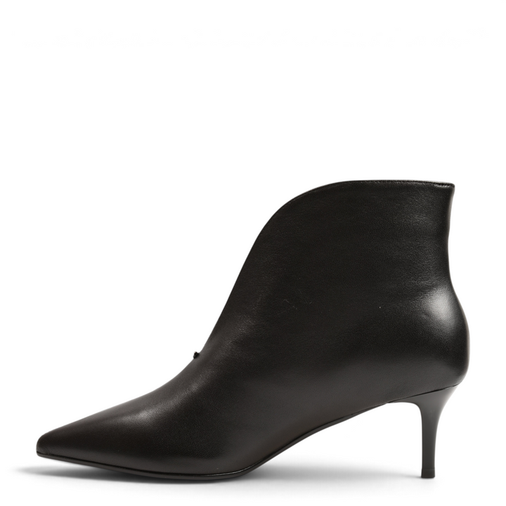ada-shoes.ro Epica black leather ankle boots with pointed toe, kitten heel, and asymmetric cutout design