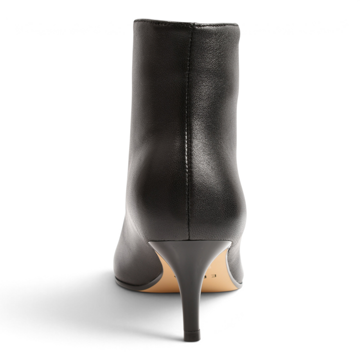 ada-shoes.ro Epica black leather ankle boots with a slim kitten heel, viewed from the back.
