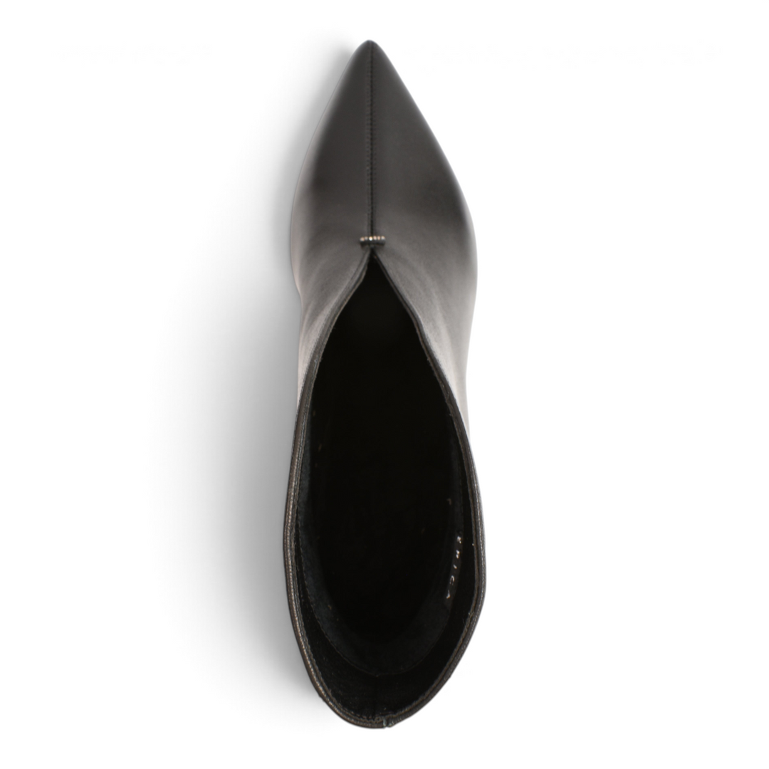 ada-shoes.ro Epica black leather ankle boots with a pointed toe and asymmetric cutout design, top view