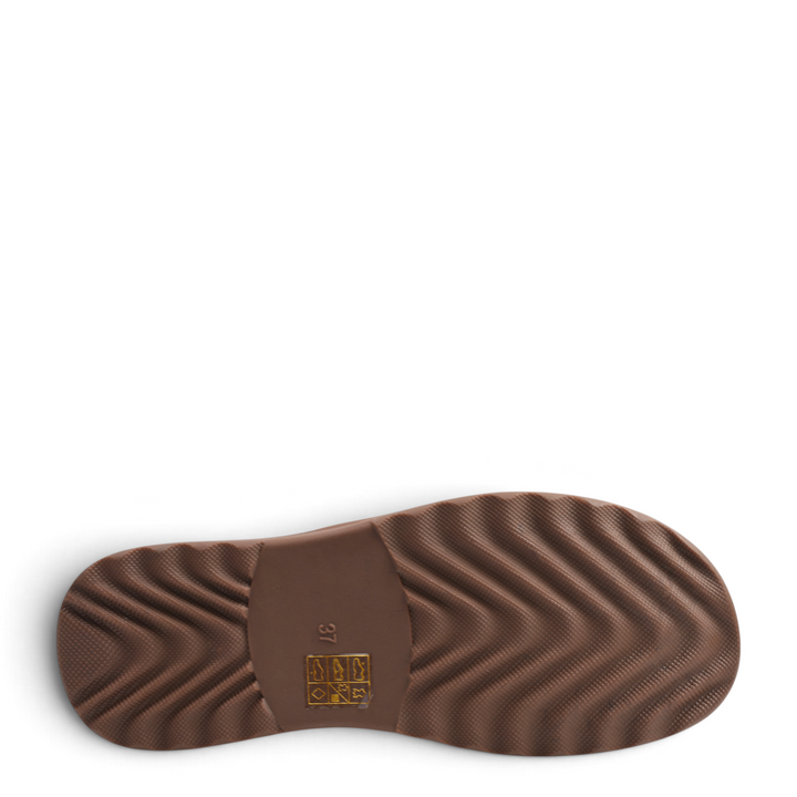 Brown rubber sole of Ada Shoes 2587-M boots with a wavy tread pattern and size 37 marking