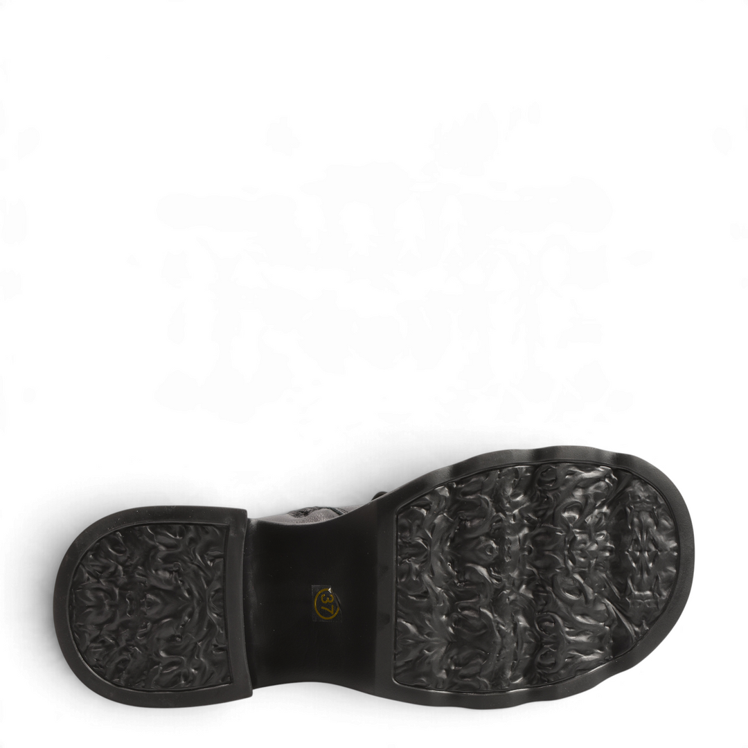 Black Anna Viotti casual boot sole with a thick block heel and textured anti-slip pattern from ada-shoes.ro