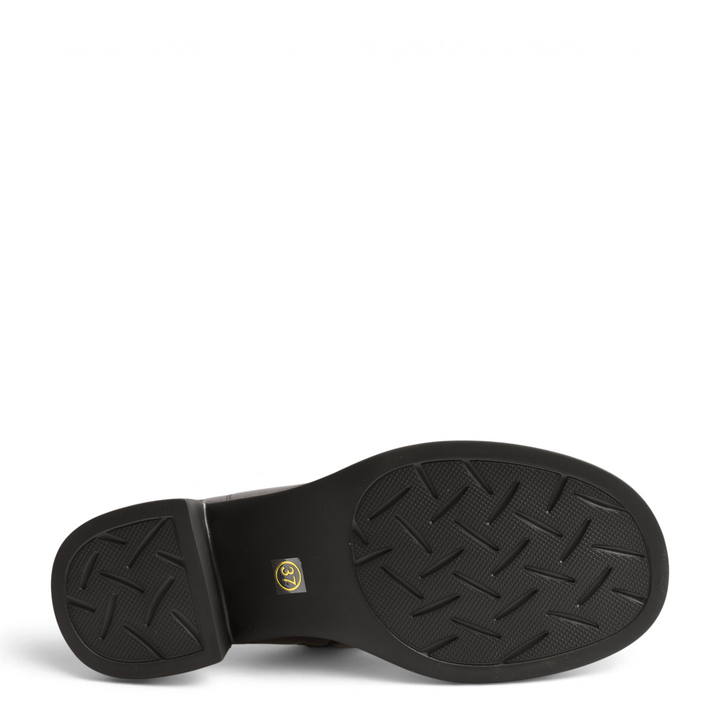 ada-shoes.ro Anna Viotti black leather boot sole with textured tread pattern for grip and a block heel