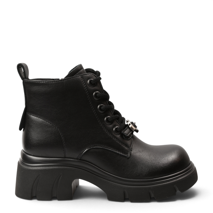 ada-shoes.ro Pass Collection black leather combat boots with thick track sole and decorative metal lace detail