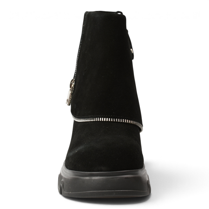 ada-shoes.ro black suede ankle boots with a decorative silver zipper detail and a chunky platform sole.