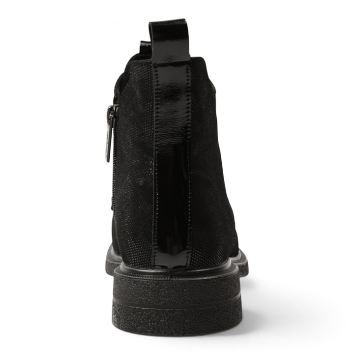 ada-shoes.ro Pass Collection black leather ankle boots featuring a rear pull tab and textured finish, back view