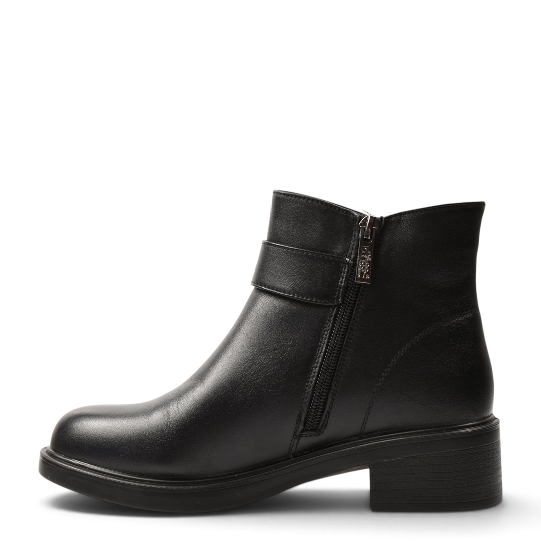 ada-shoes.ro Pass Collection black leather ankle boots with a side zipper and decorative metallic buckle detail