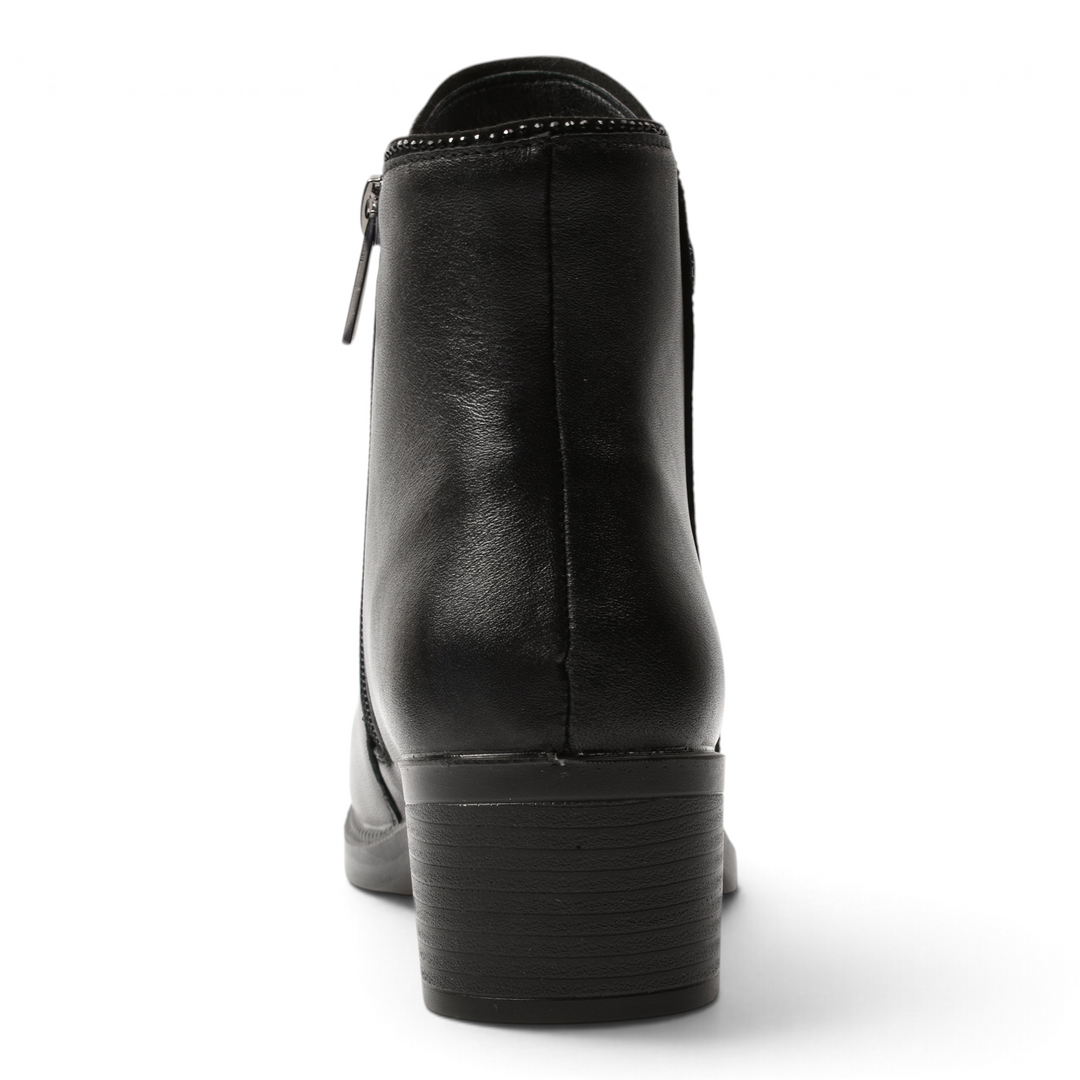 ada-shoes.ro Pass Collection black leather ankle boots with a block heel and side zipper, rear view.