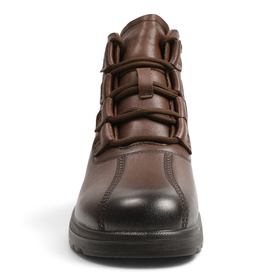 ada-shoes.ro brown leather ankle boots with elastic laces, side zipper, and thick, flexible anti-slip sole.