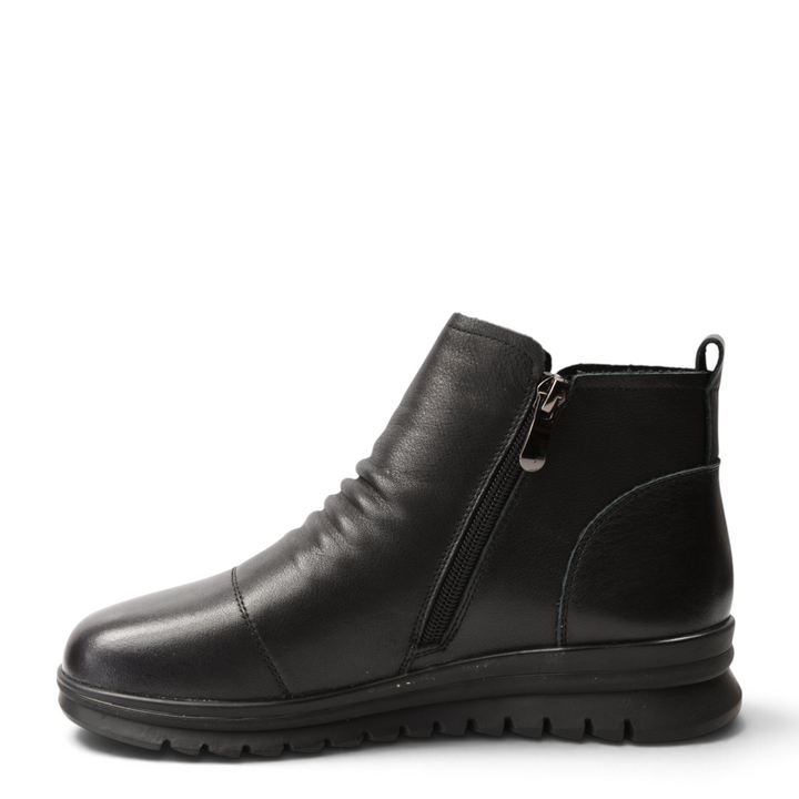 ada-shoes.ro Feeling black leather ankle boots with side zipper, pleated front detail, and flexible low sole