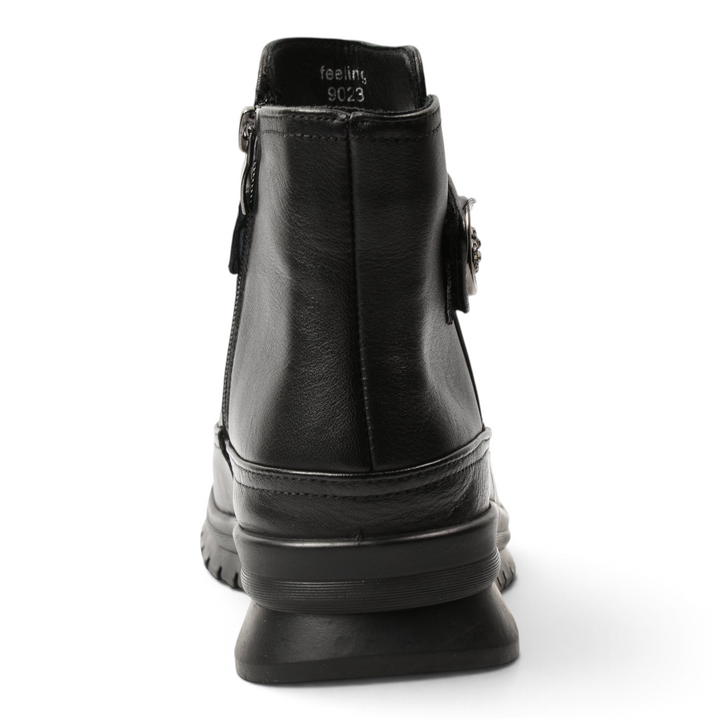 ada-shoes.ro black leather ankle boots with side zipper and textured sole, rear view