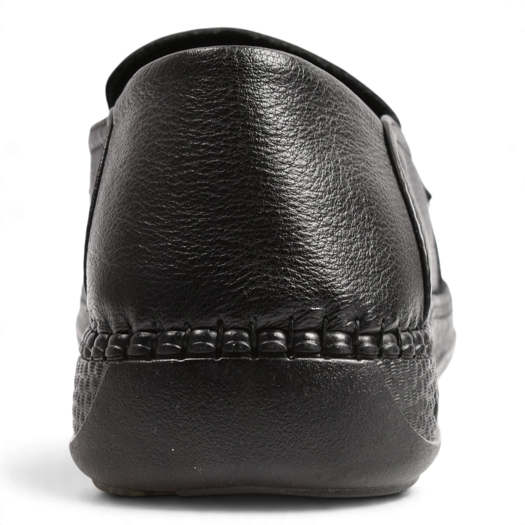 ada-shoes.ro Formazione black grained leather casual loafers showing the back heel and decorative perimeter stitching