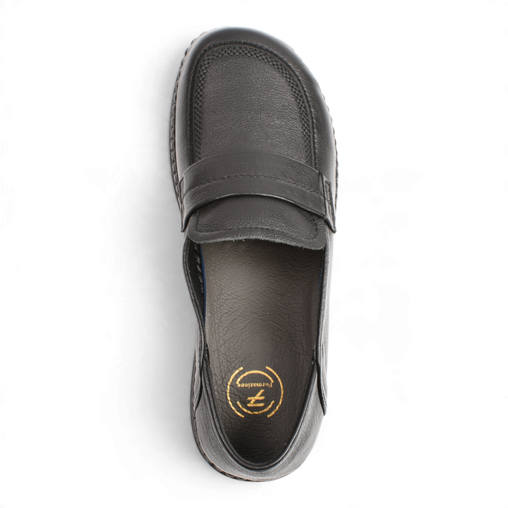 ada-shoes.ro Formazione black grained leather loafers with a classic slip-on design and decorative moccasin stitching.