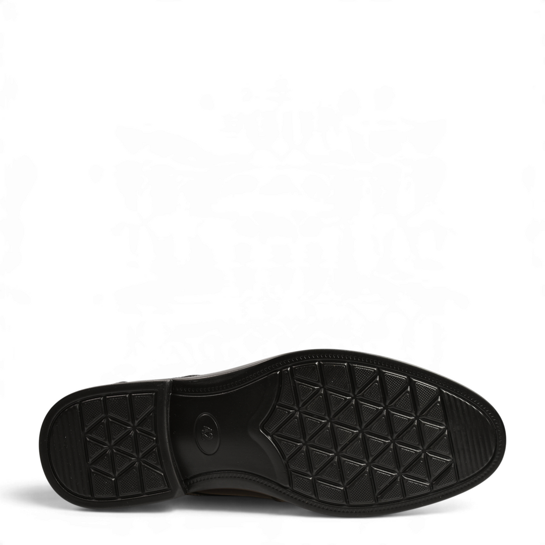 Black Otter Derby shoe sole with geometric anti-slip tread pattern from ada-shoes.ro