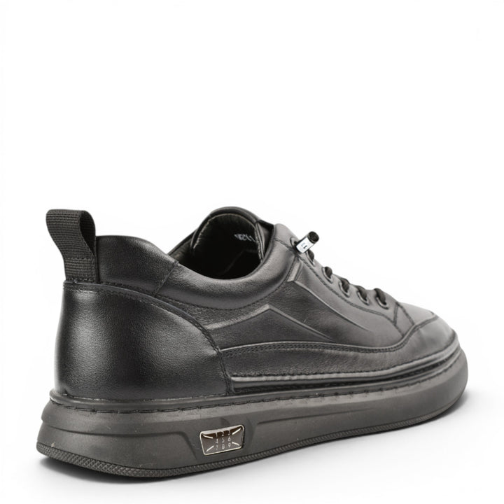Sneakers W27011