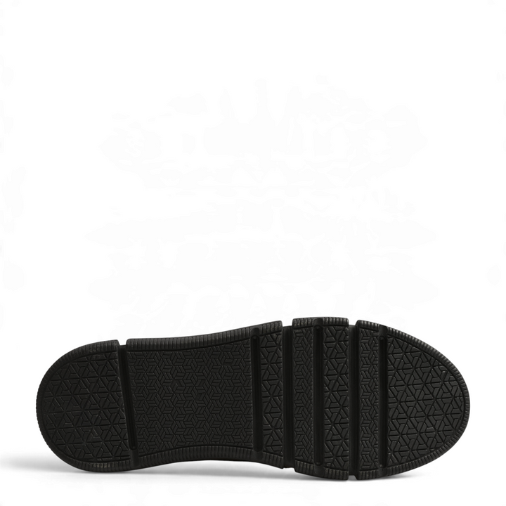 Black flexible outsole of Otter casual men&