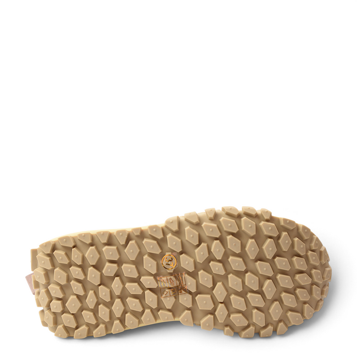 ada-shoes.ro Franco Gerardo sneakers showing the beige chunky rubber outsole with a textured geometric grip pattern.