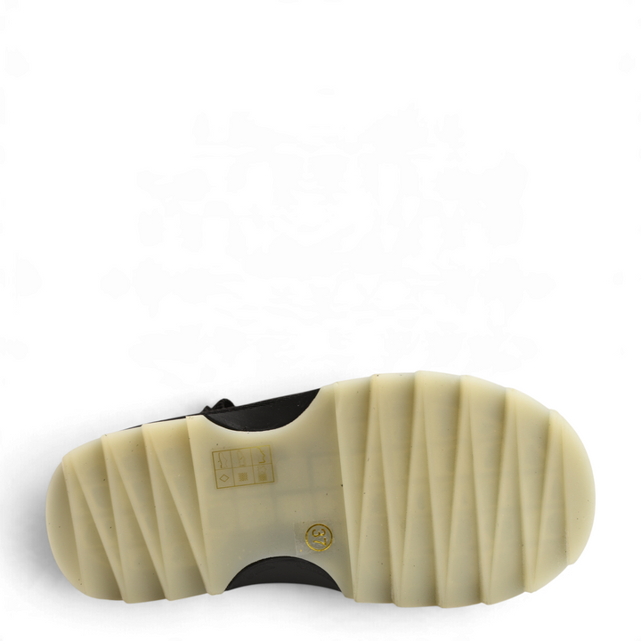 ada-shoes.ro Anna Viotti sneakers showing the chunky, translucent, serrated rubber platform sole for grip.